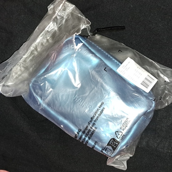 Rains New Box Bag Micro W3 Shoulder Bag - Picture 7 of 10